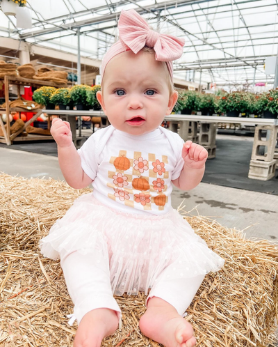 Monogrammed Infant 'Daisy Pumpkin' Onesie