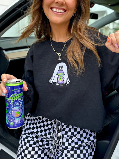Sippin’ Pretty🧋💁🏼‍♀️🧣