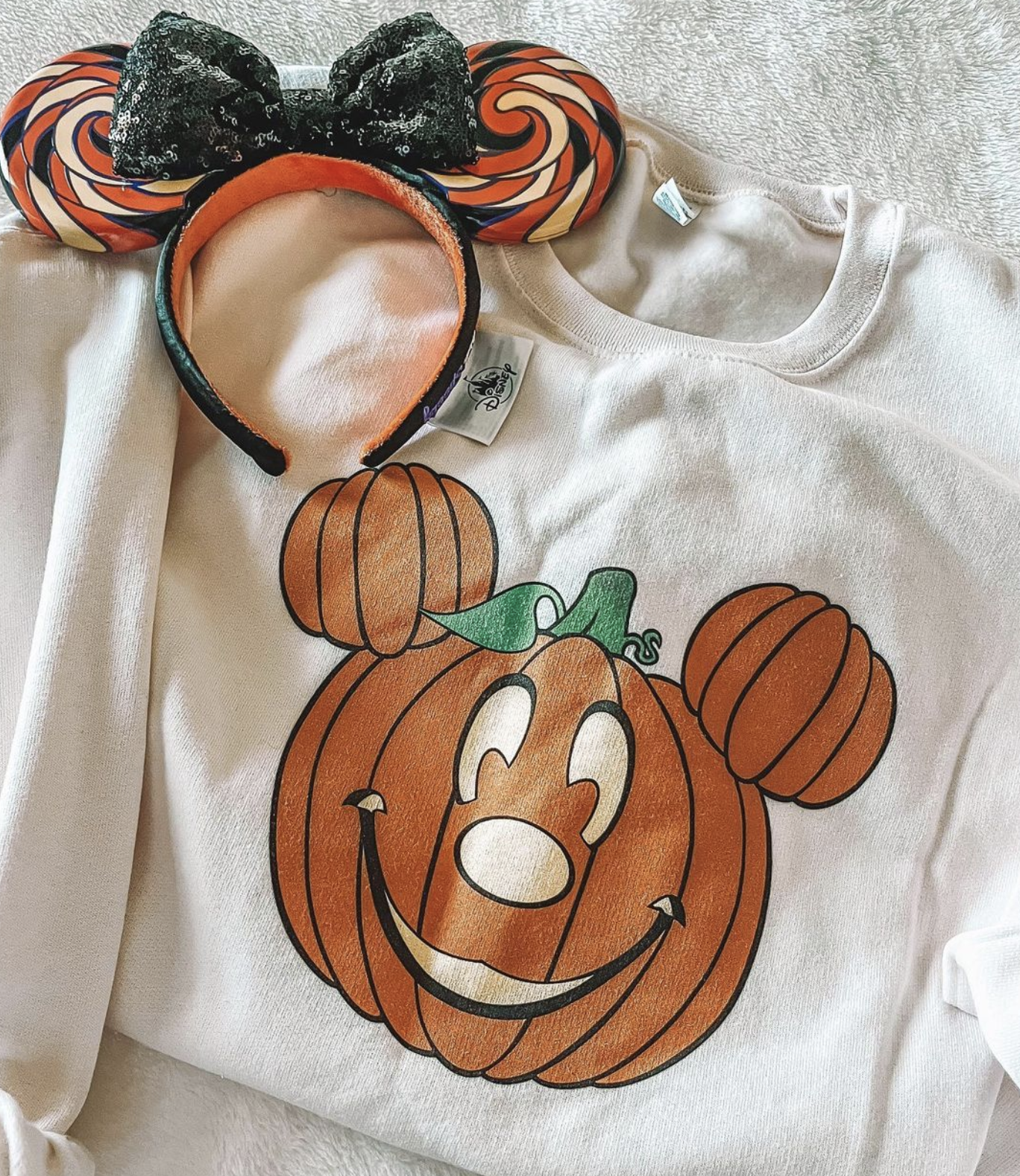 Kids Make It Yours™ 'Mickey/Minnie Jack-O'-Lantern' Crewneck Sweatshirt