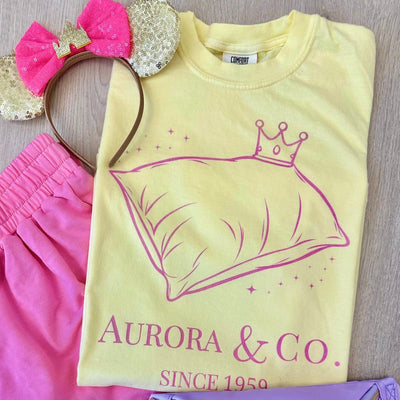 'Aurora & Co.' T-Shirt - United Monograms