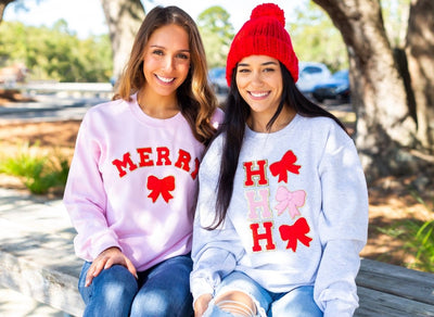 ‘MERRY’ Chenille Patch Bow Sweatshirt - United Monograms