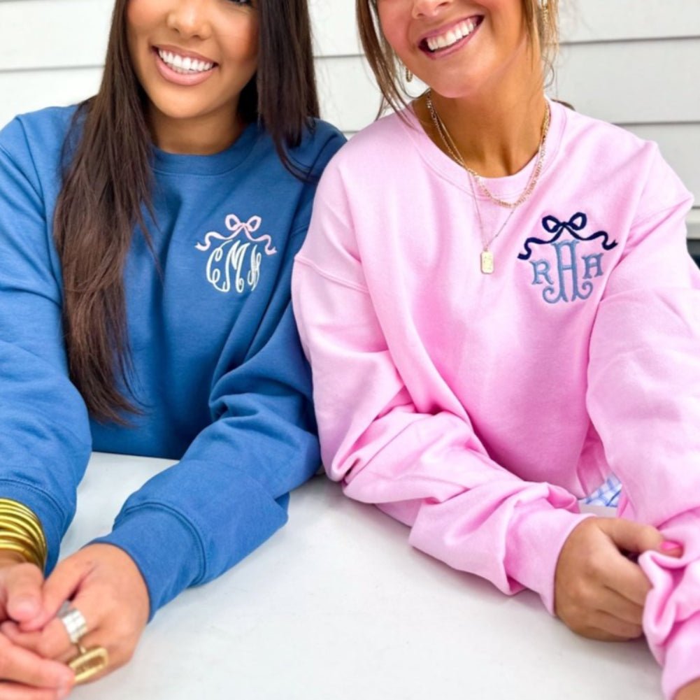 Monogrammed 'Bow' Crewneck Sweatshirt - United Monograms