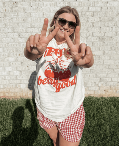 PUFF 'Berries & Bows' T-Shirt - United Monograms