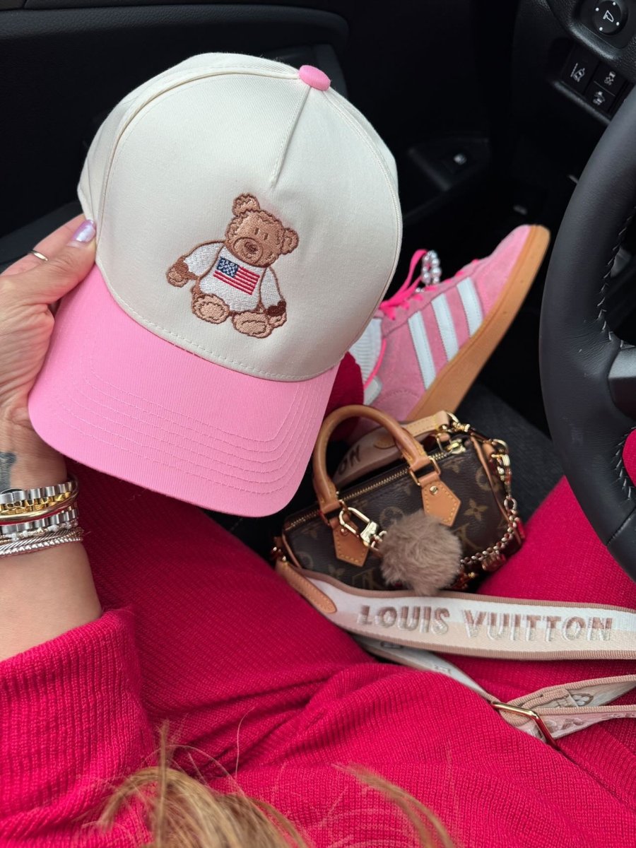 'Teddy In A Sweater' Trucker Hat - United Monograms
